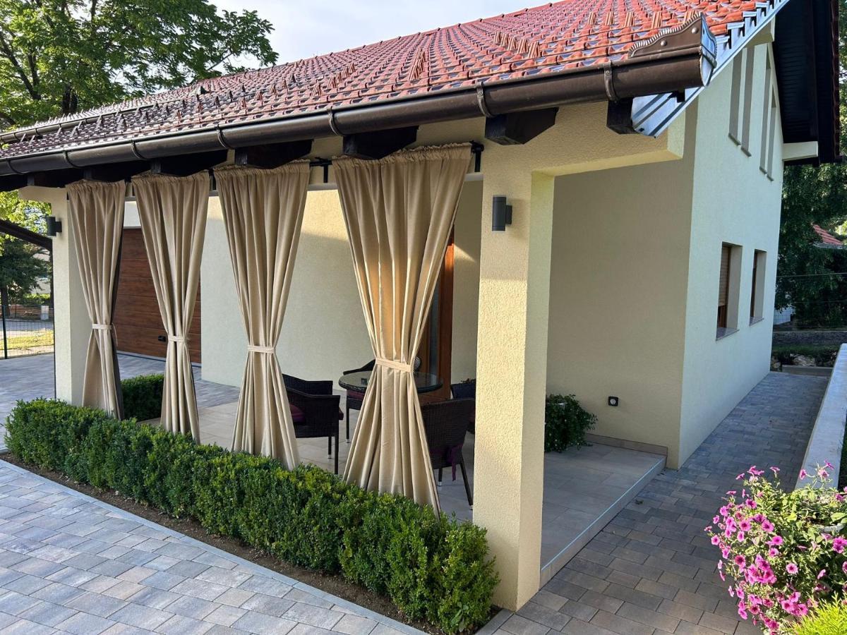 Apartman Marin ลิฟโน ภายนอก รูปภาพ